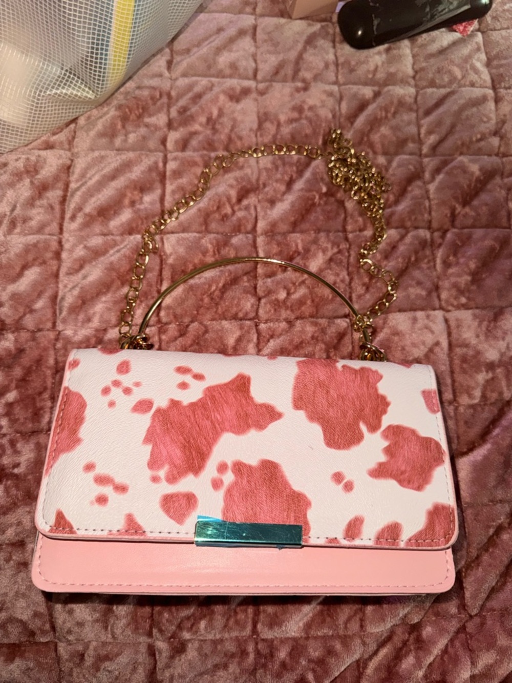 Mauve Cow Print Chain Crossbody Bag